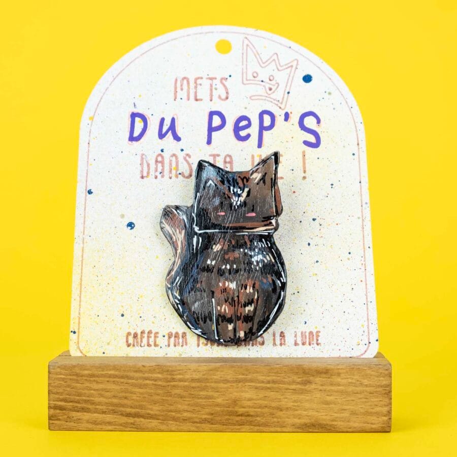 Broche n°180 - Chat Tricolore Assis – Image 3