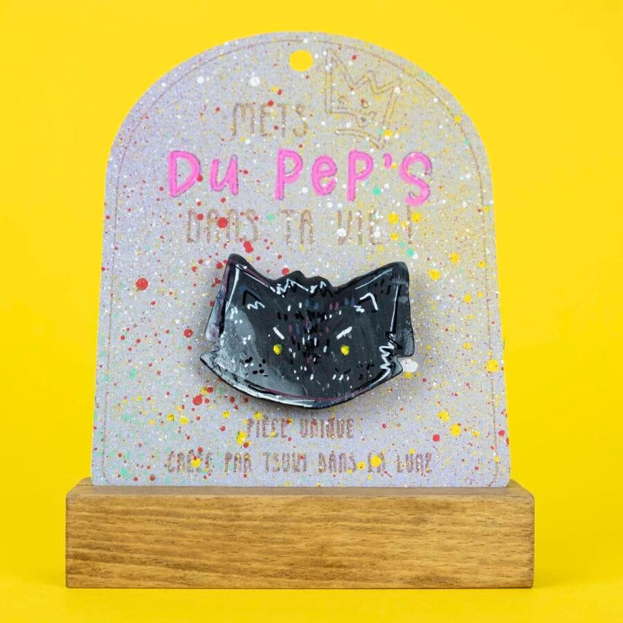 Broche n°176 - Chat Noir Vénère
