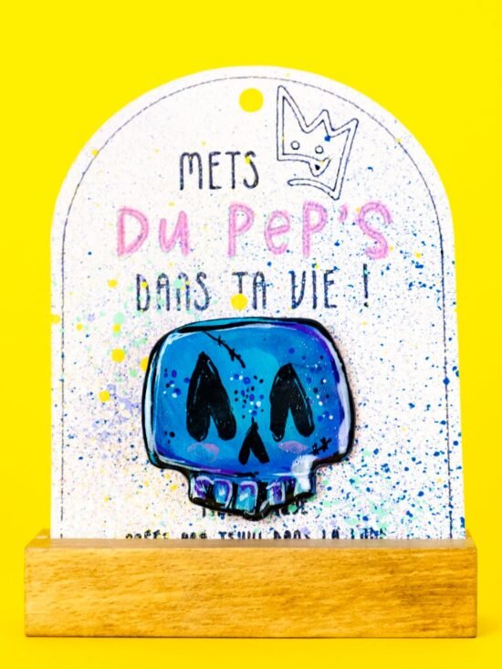 Broche n°201 - Tête de mort bleue